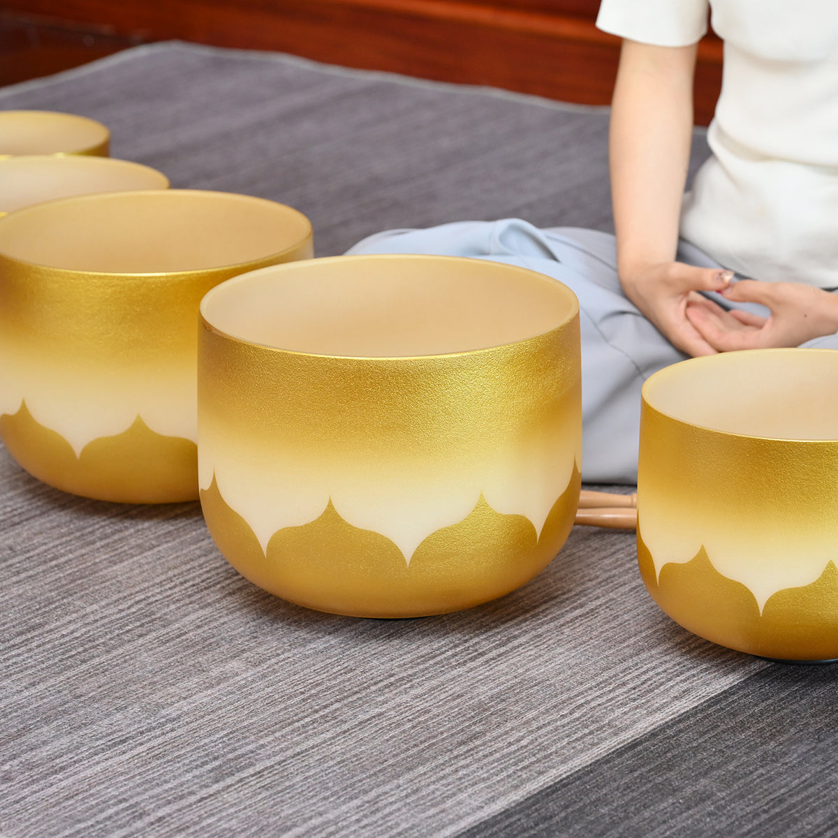 Kristall-Klangschalen Set Lotus – mit Zubehör