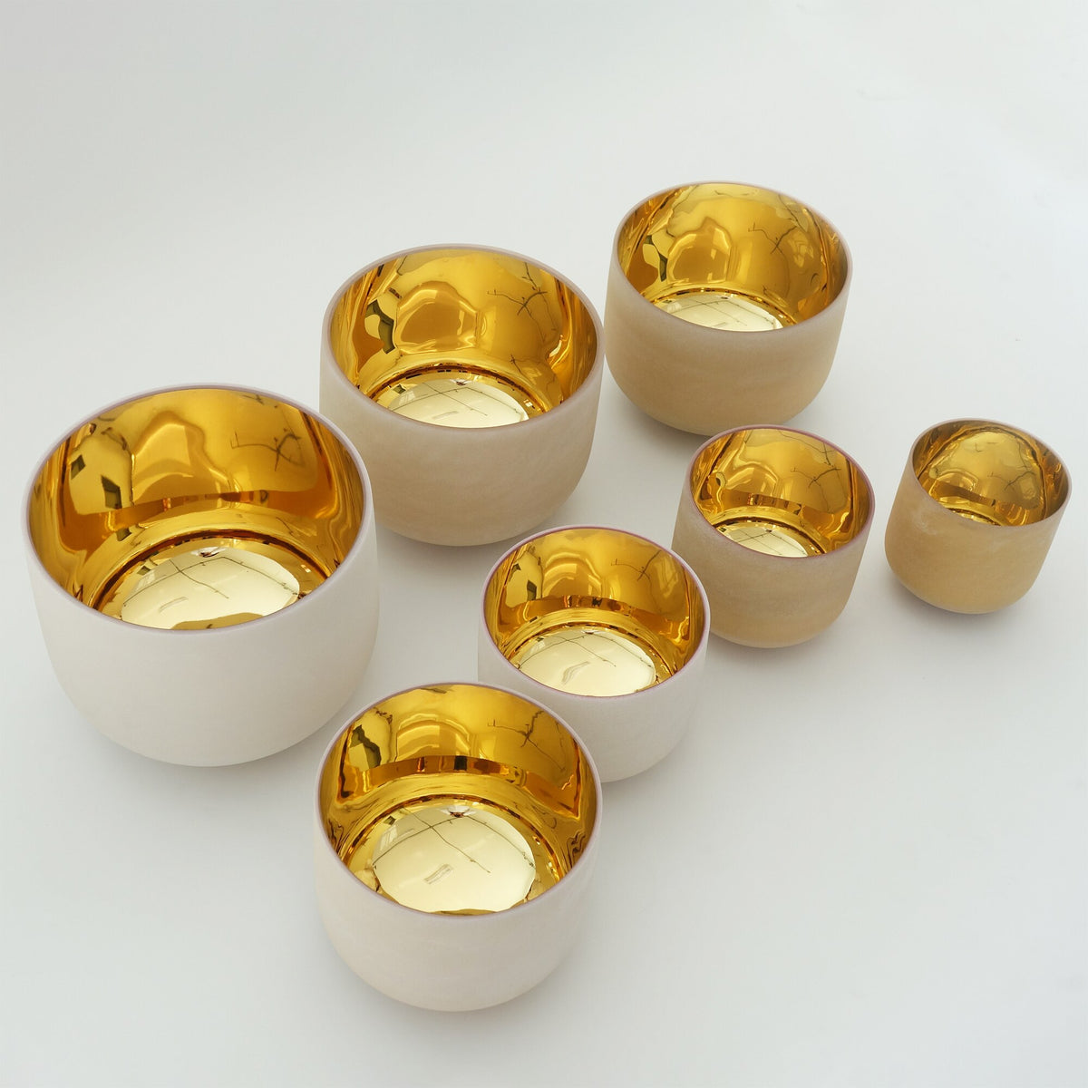 Kristall-Klangschalen Set Gold – 7 Schalen veredelt mit 24 Karat Gold