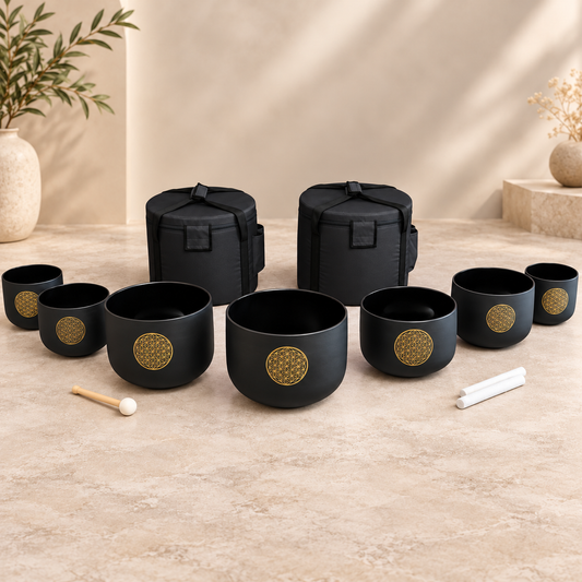 Kristall-Klangschalen Set «Lebensblume» schwarz – 7 Schalen, mattiert, 432 Hz